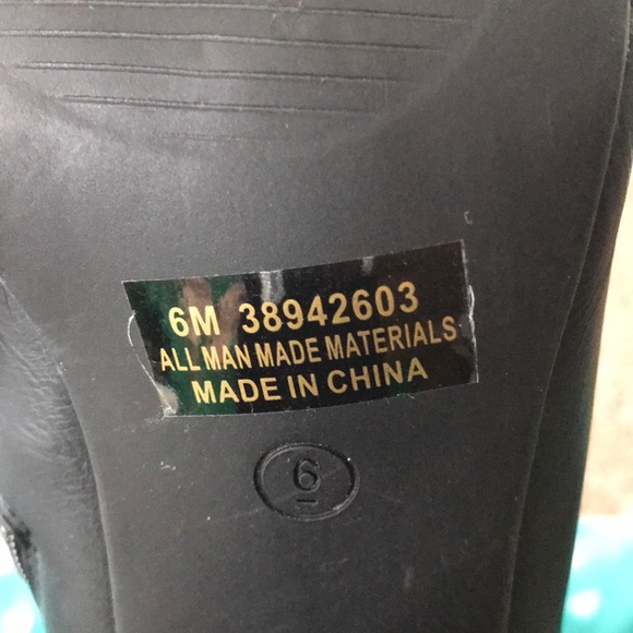 Heels - Picture 6 of 6